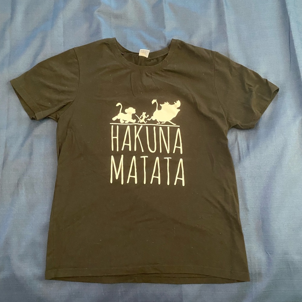 Hakuna Matatta, black graphic t shirt